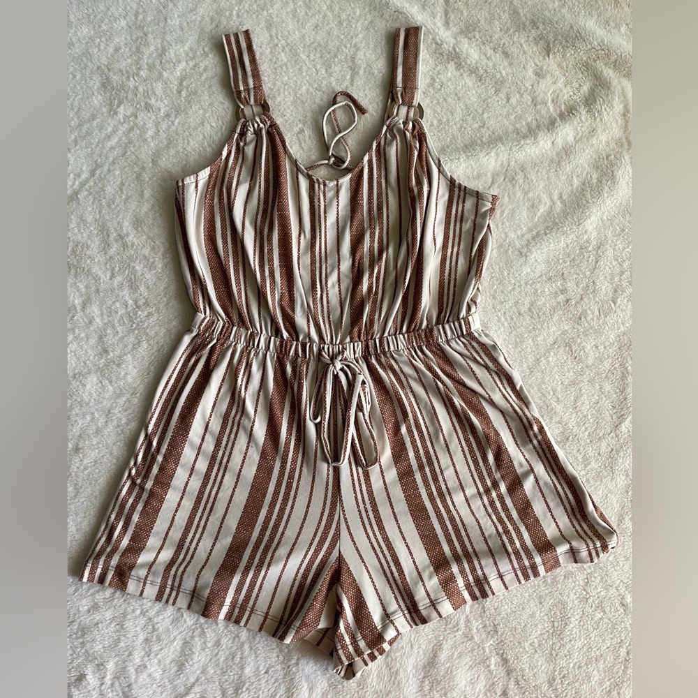 Short jumsuit